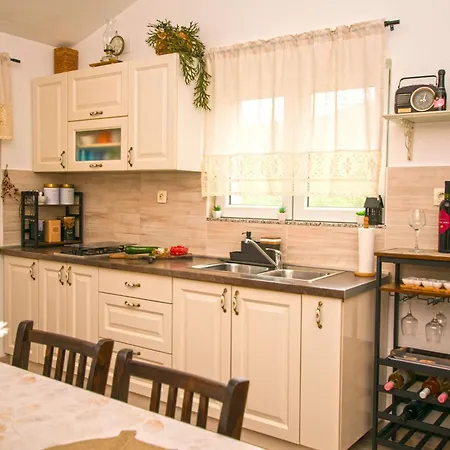 House Idro *