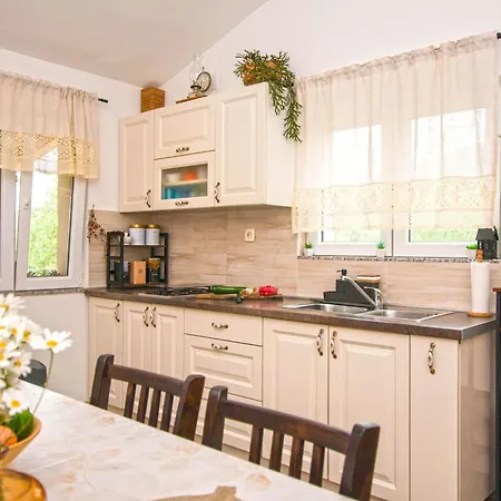 House Idro *
